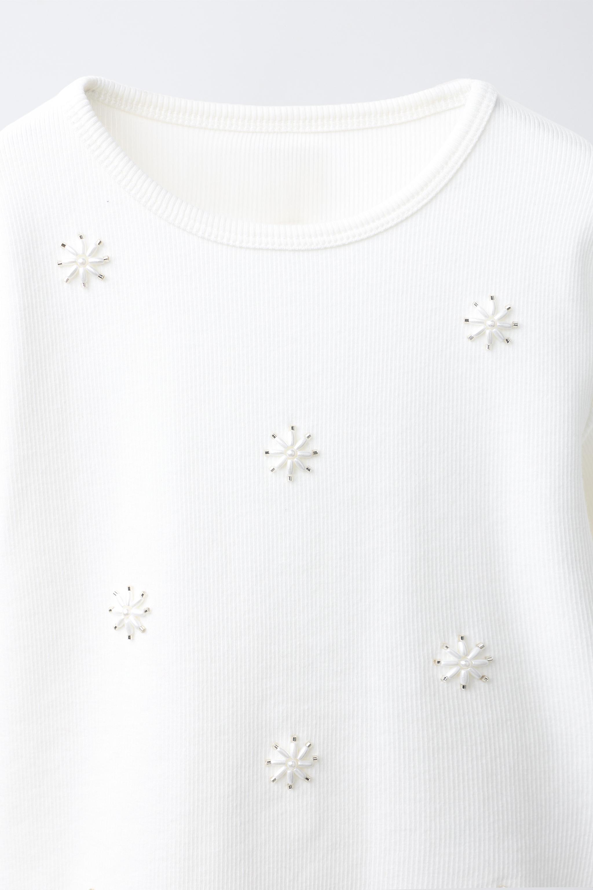 T-SHIRT CÔTELÉ BRODÉ À PERLES